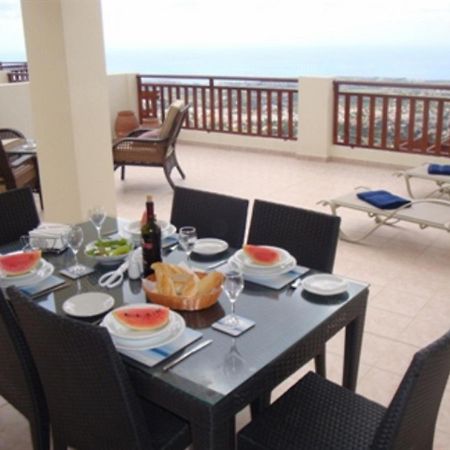 First Floor 2 Bedroom Apartment, Large Balcony, Amazing Sea Views, Communal Pool Peyia Luaran gambar