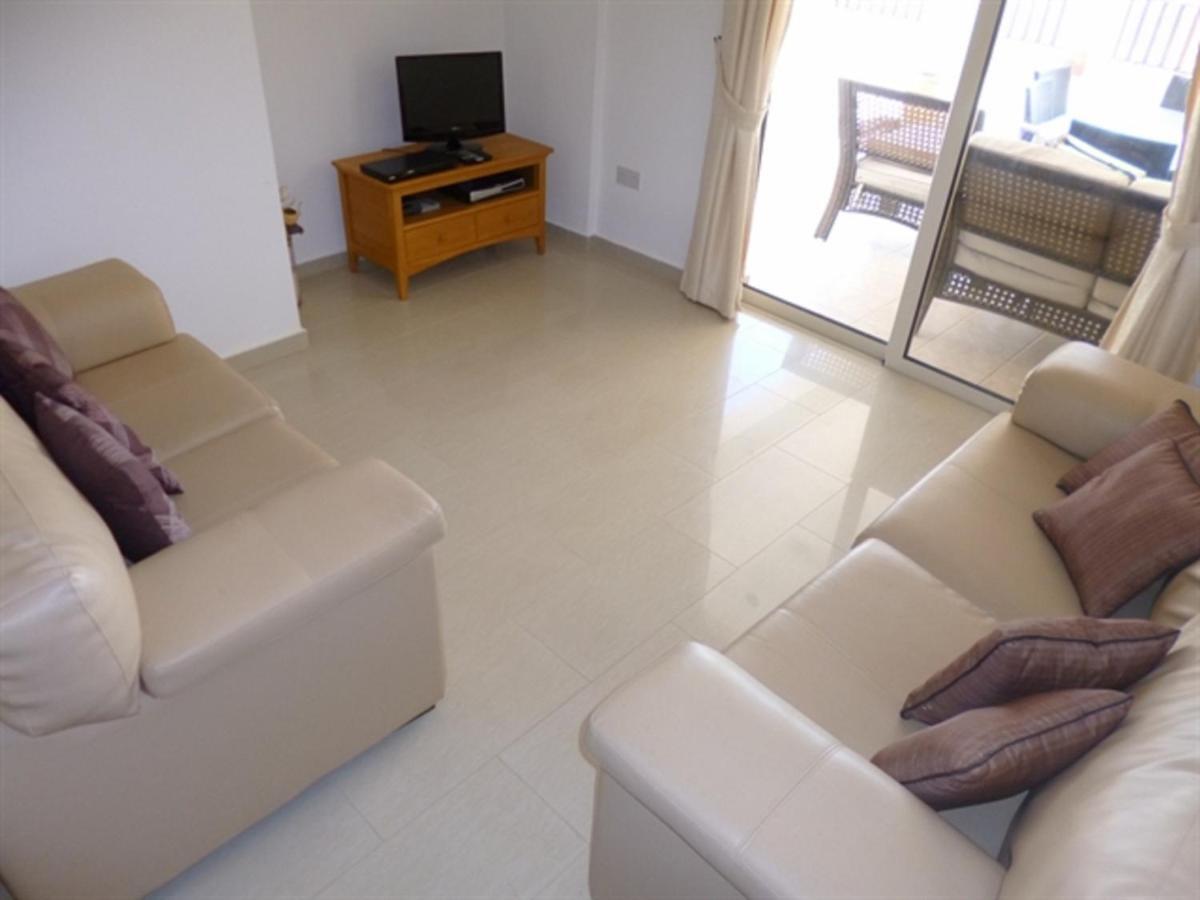First Floor 2 Bedroom Apartment, Large Balcony, Amazing Sea Views, Communal Pool Peyia Luaran gambar